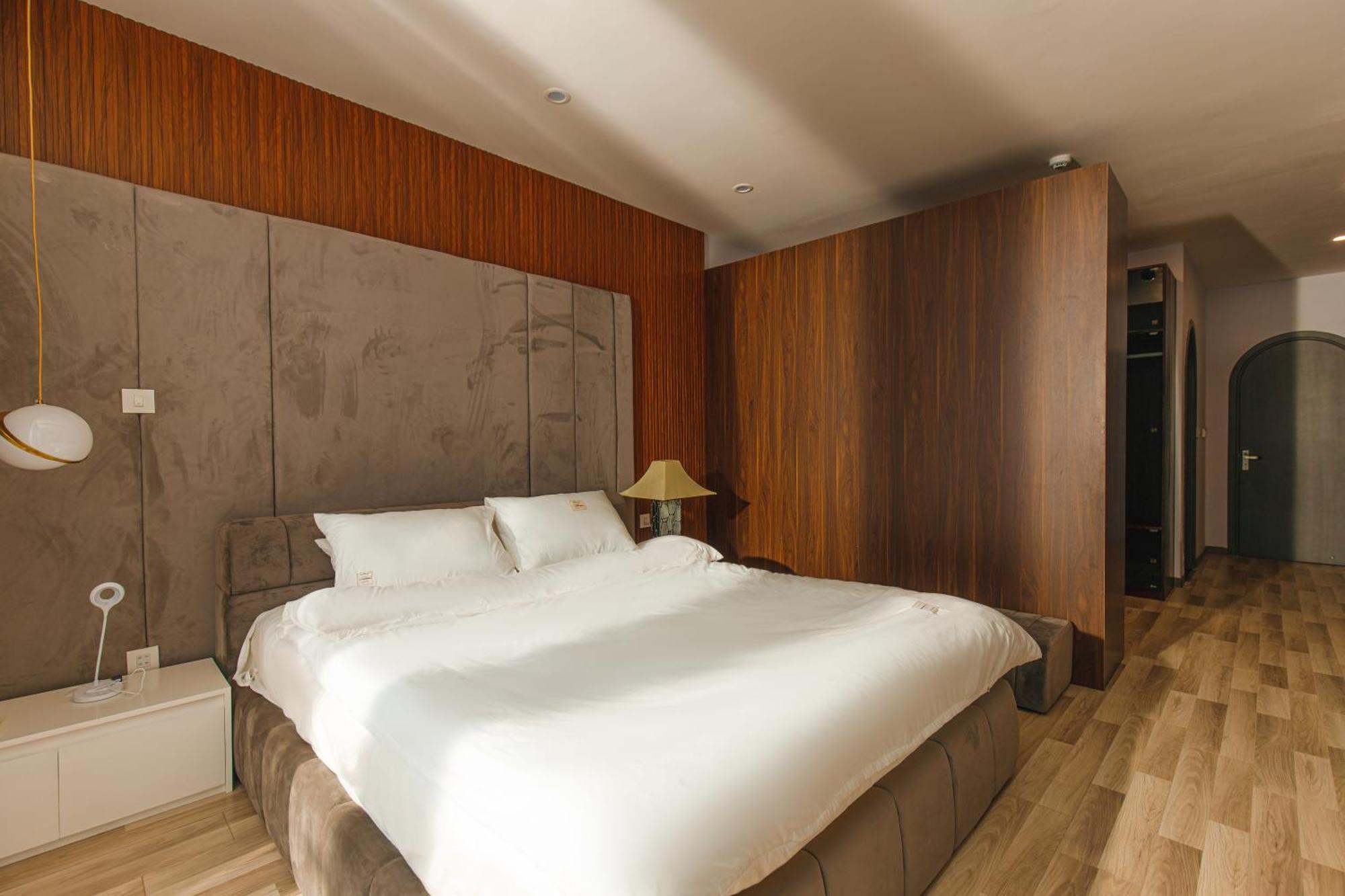 Mercury Hotel